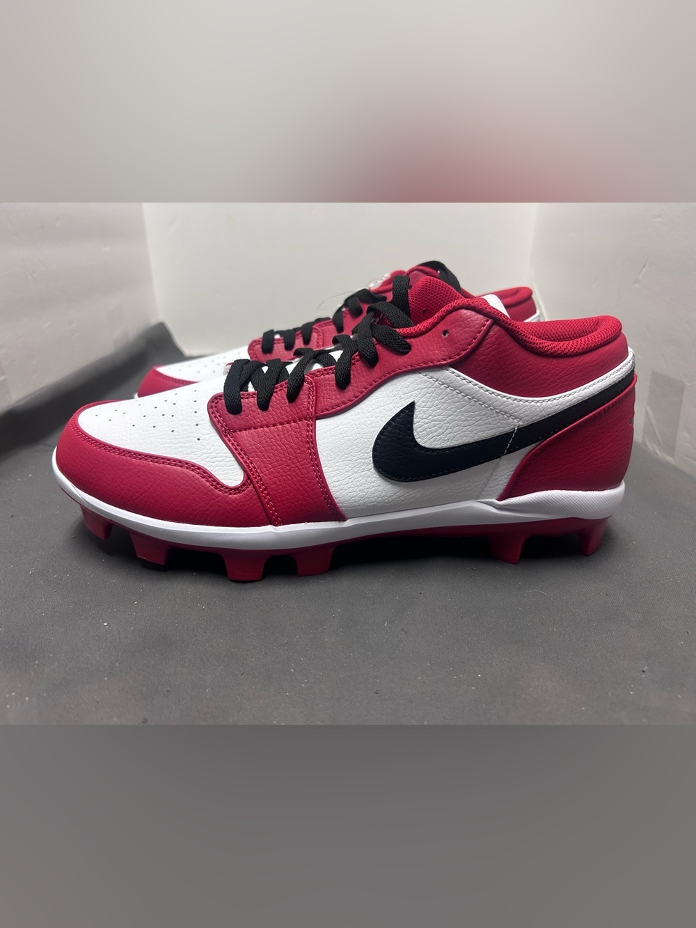 Mens Nike Air Jordan 1 Retro MCS Low Baseball Cleats Size 12 Chicago